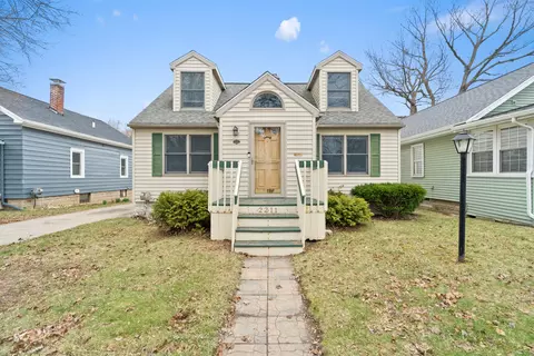 2211 Harding Ave, Lansing, MI 48910