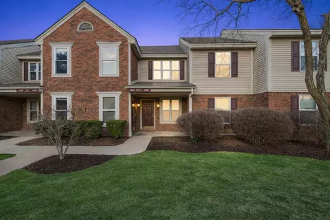 1651 Emerson Cir, Rochester Hills, MI 48307