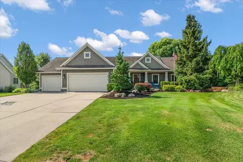 2678 Hawthorne Ct, Jenison, MI 49428