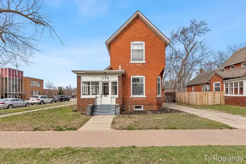 334 Central Ave, Holland, MI 49423