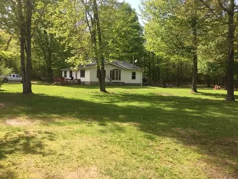7050 N Poplar Rd, Free Soil, MI 49411