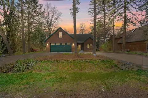 160 Eastshore Dr, Jerome, MI 49249