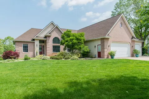 26340 Trestle Creek Ave, Mattawan, MI 49071