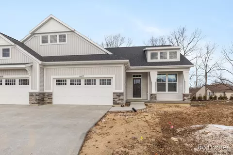 6607 Timber Crest Dr NE #56, Rockford, MI 49341