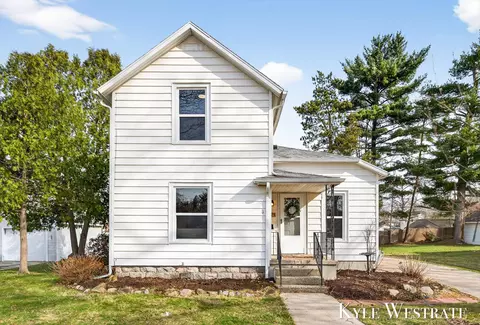 225 W Marshall St, Hastings, MI 49058