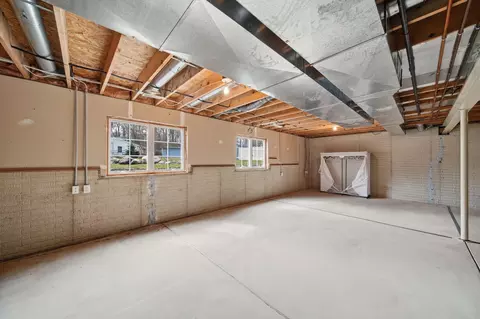 Other - 3861 Dorset Dr, Jackson, MI 49203 photo 7 of 10