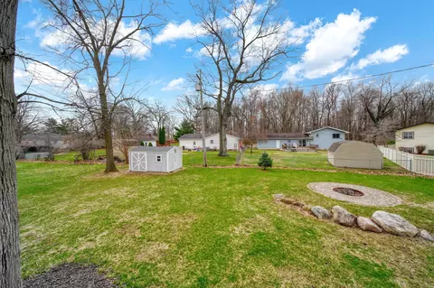 Exterior - 3861 Dorset Dr, Jackson, MI 49203 photo 11 of 11