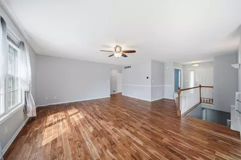 Living - 3861 Dorset Dr, Jackson, MI 49203 photo 3 of 3