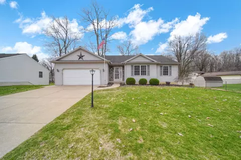 3861 Dorset Dr, Jackson, MI 49203