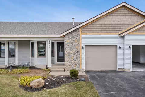 2241 Southgate Dr SE # 82, Grand Rapids, MI 49508