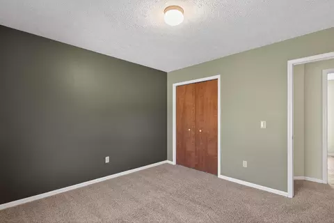 Bedroom - 2166 Ganton Dr, Jackson, MI 49203 photo 7 of 10