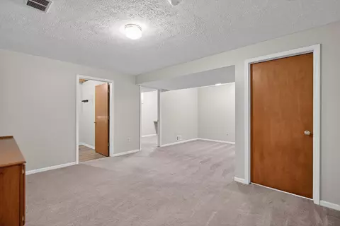 Bedroom - 2166 Ganton Dr, Jackson, MI 49203 photo 10 of 10