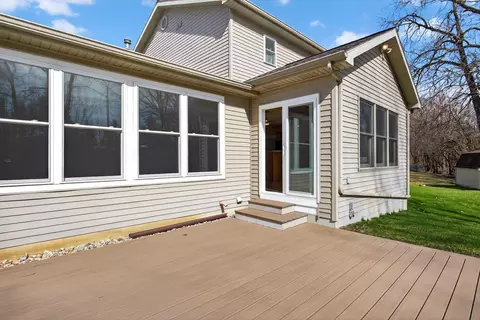 Exterior - 2166 Ganton Dr, Jackson, MI 49203 photo 8 of 8