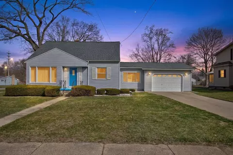 2318 Lancaster Blvd, Jackson, MI 49202
