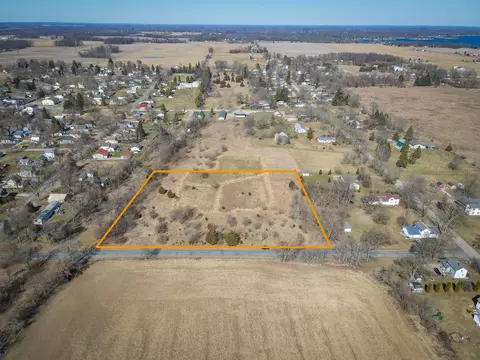300 Woodstock St #3.32 ACRES, Cement City, MI 49233