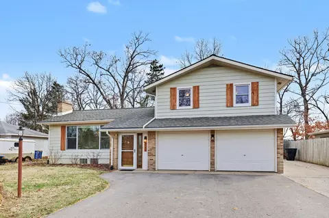 3256 Dorais Dr NE, Grand Rapids, MI 49525