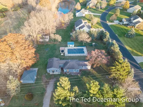 10800 96th Ave, Allendale, MI 49401