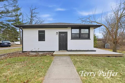 1559 Glenwood Ave, Muskegon, MI 49445