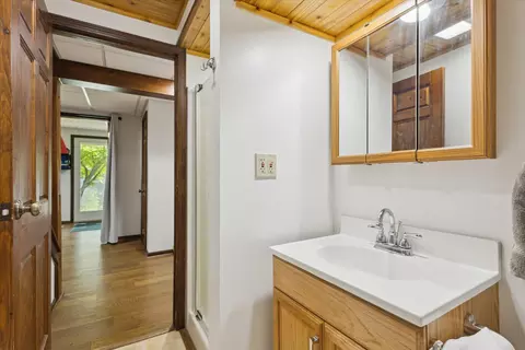 Bath - 6860 Ashley Ave NE, Belding, MI 48809 photo 6 of 6