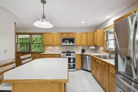 Kitchen - 6860 Ashley Ave NE, Belding, MI 48809 photo 2 of 5