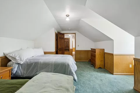 Bedroom - 6860 Ashley Ave NE, Belding, MI 48809 photo 4 of 8