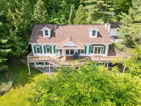 6860 Ashley Ave NE, Belding, MI 48809