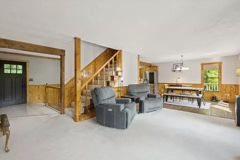 Entry Way - 6860 Ashley Ave NE, Belding, MI 48809 photo 2 of 3