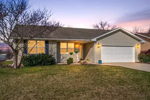 308 Nichole St, Galesburg, MI 49053