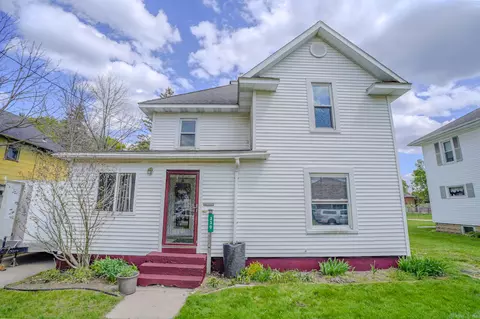 330 Cleveland St, Nashville, MI 49073