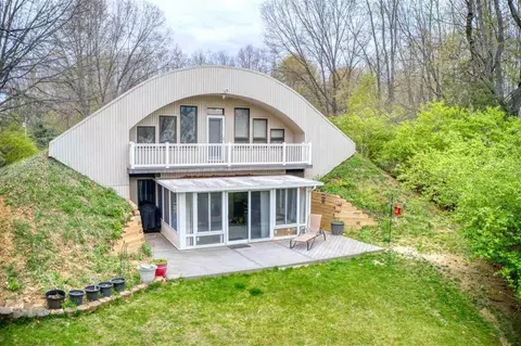 Exterior - 4711 Draper Rd, Jackson, MI 49203 photo 17 of 19
