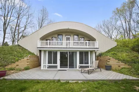 Exterior - 4711 Draper Rd, Jackson, MI 49203 photo 18 of 19