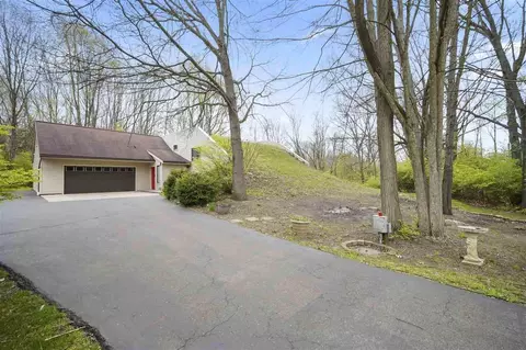 Exterior - 4711 Draper Rd, Jackson, MI 49203 photo 3 of 19