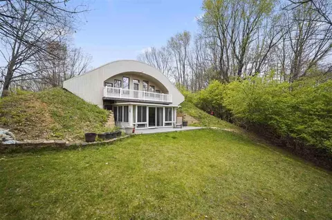 Exterior - 4711 Draper Rd, Jackson, MI 49203 photo 16 of 19