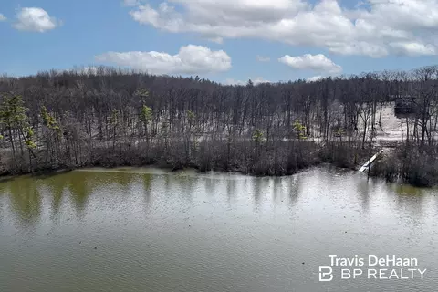 9310 S Benjamin Dr, Newaygo, MI 49337 photo 12