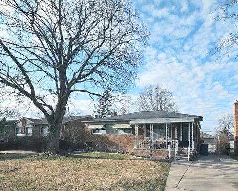 32330 Grandview Ave, Westland, MI 48186
