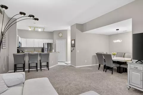 Dining - 1089 Joyce Ln #88, Ann Arbor, MI 48103 photo 1 of 4