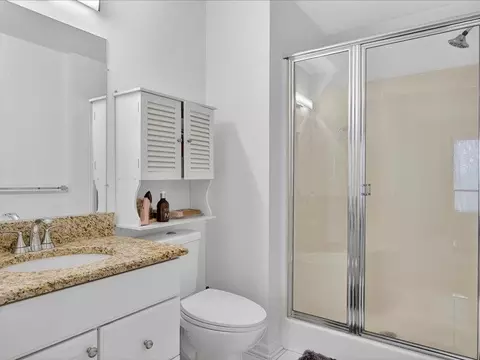 Bath - 1089 Joyce Ln #88, Ann Arbor, MI 48103 photo 1 of 4