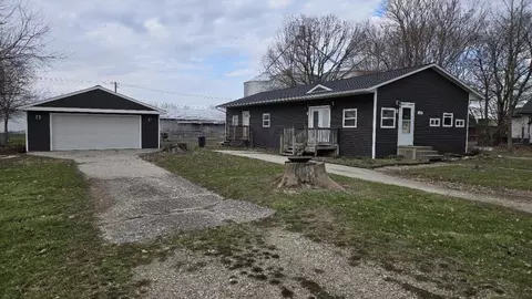 270 Washington St, Sunfield, MI 48890