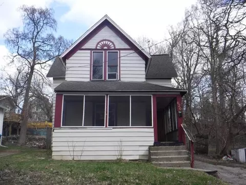 620 Gilbert Ave, Kalamazoo, MI 49048