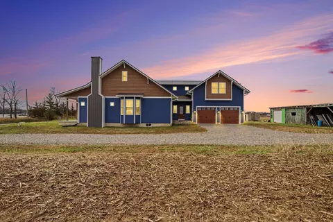 930 Dutch School Rd, Bronson, MI 49028