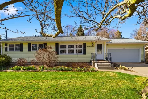 3914 Harwich Ln, Jackson, MI 49201