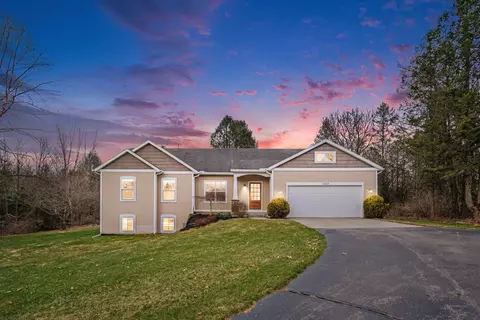 1682 House St NE, Belmont, MI 49306