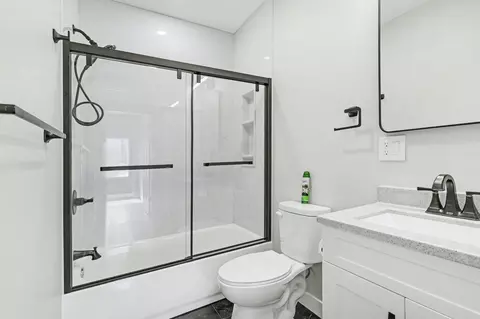 Bath - 908 Grove St, Pullman, MI 49450 photo 3 of 3