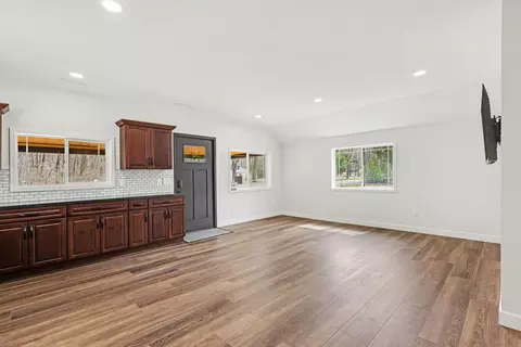 Living - 908 Grove St, Pullman, MI 49450 photo 1 of 4