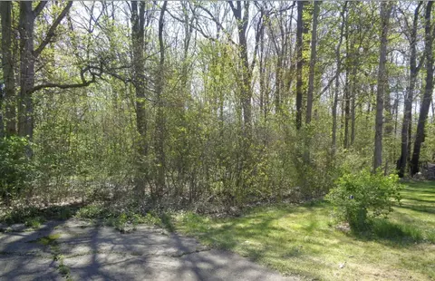 8480 Rosecrest Ct, Shelby Township, MI 48316