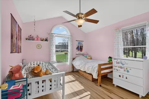 Bedroom - 185 Hickory Hls, Marshall, MI 49068 photo 3 of 7