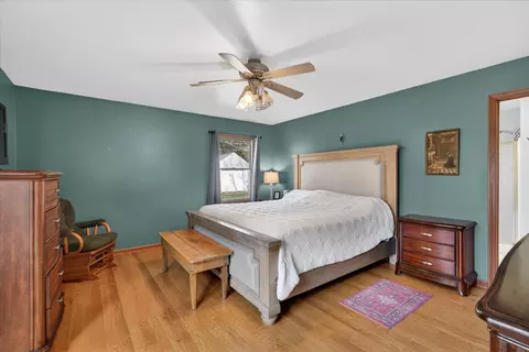 Bedroom - 185 Hickory Hls, Marshall, MI 49068 photo 1 of 7