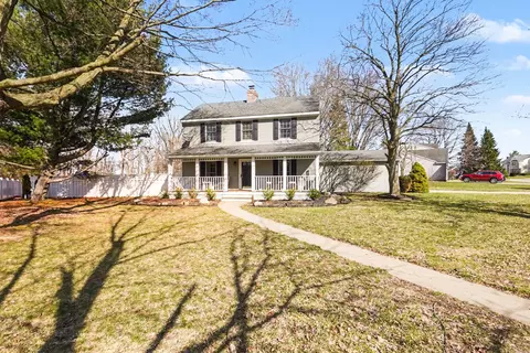 4351 Brookcrest Dr SW, Wyoming, MI 49418