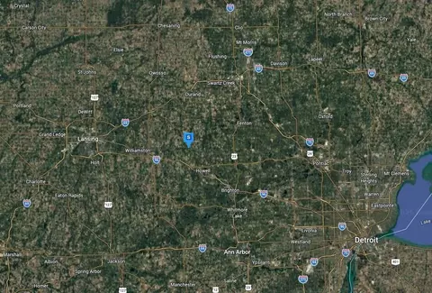 6400 Crandall Rd, Howell, MI 48855
