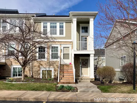 4881 Rapid River Ave #SW, Wyoming, MI 49418